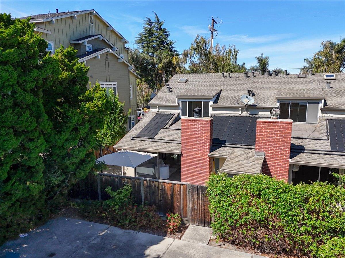 Detail Gallery Image 42 of 47 For 2211 Rock St, Mountain View,  CA 94043 - 4 Beds | 2/1 Baths
