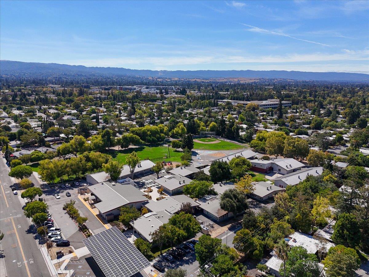 Detail Gallery Image 45 of 47 For 2211 Rock St, Mountain View,  CA 94043 - 4 Beds | 2/1 Baths