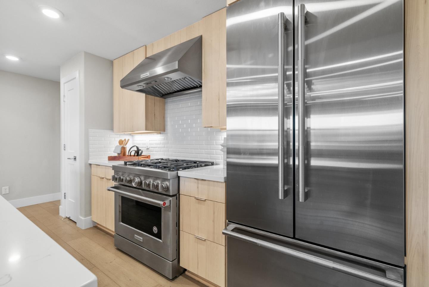 Detail Gallery Image 18 of 34 For 2913 Noyce Pl #217,  Santa Clara,  CA 95051 - 2 Beds | 2/1 Baths