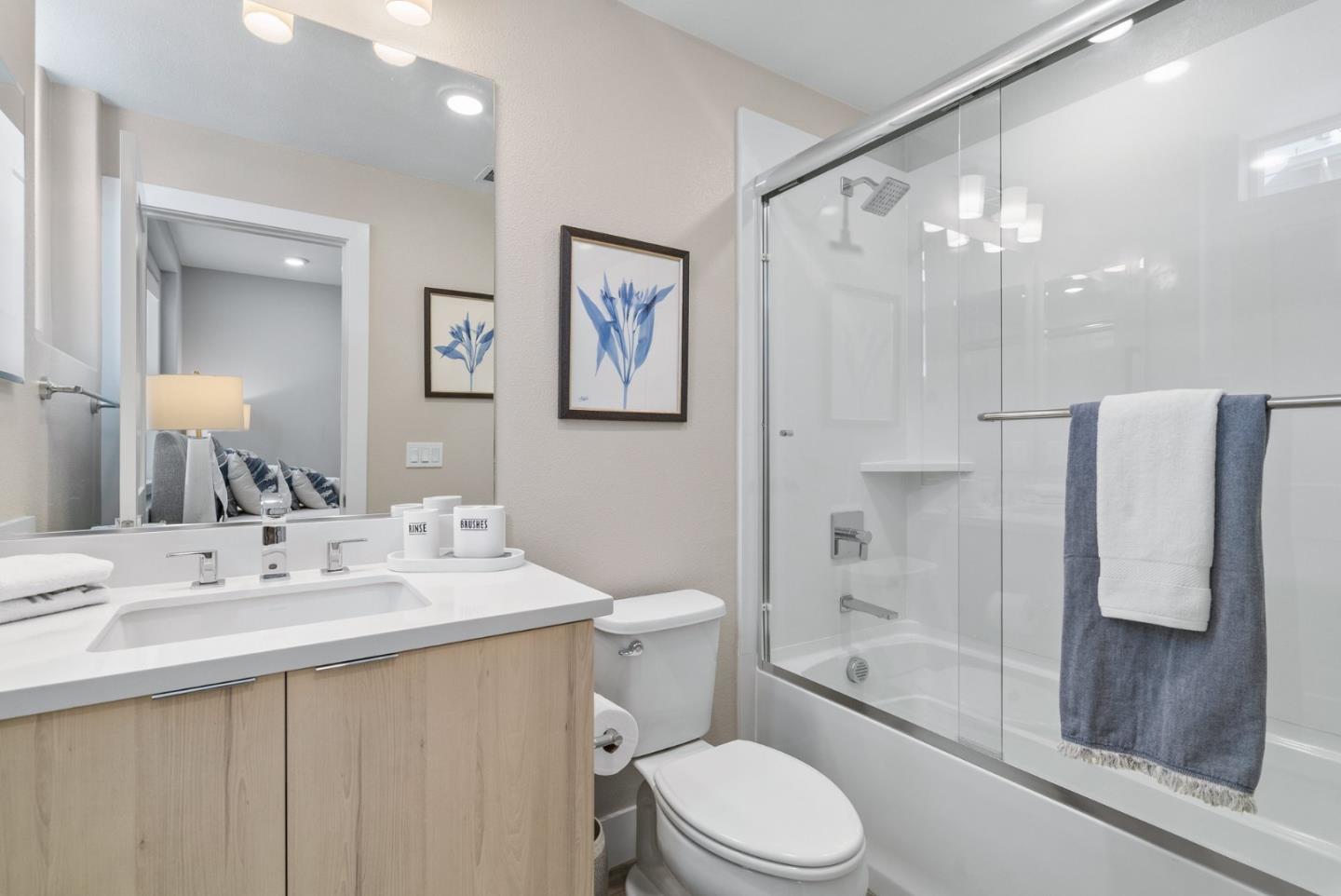 Detail Gallery Image 27 of 34 For 2913 Noyce Pl #217,  Santa Clara,  CA 95051 - 2 Beds | 2/1 Baths