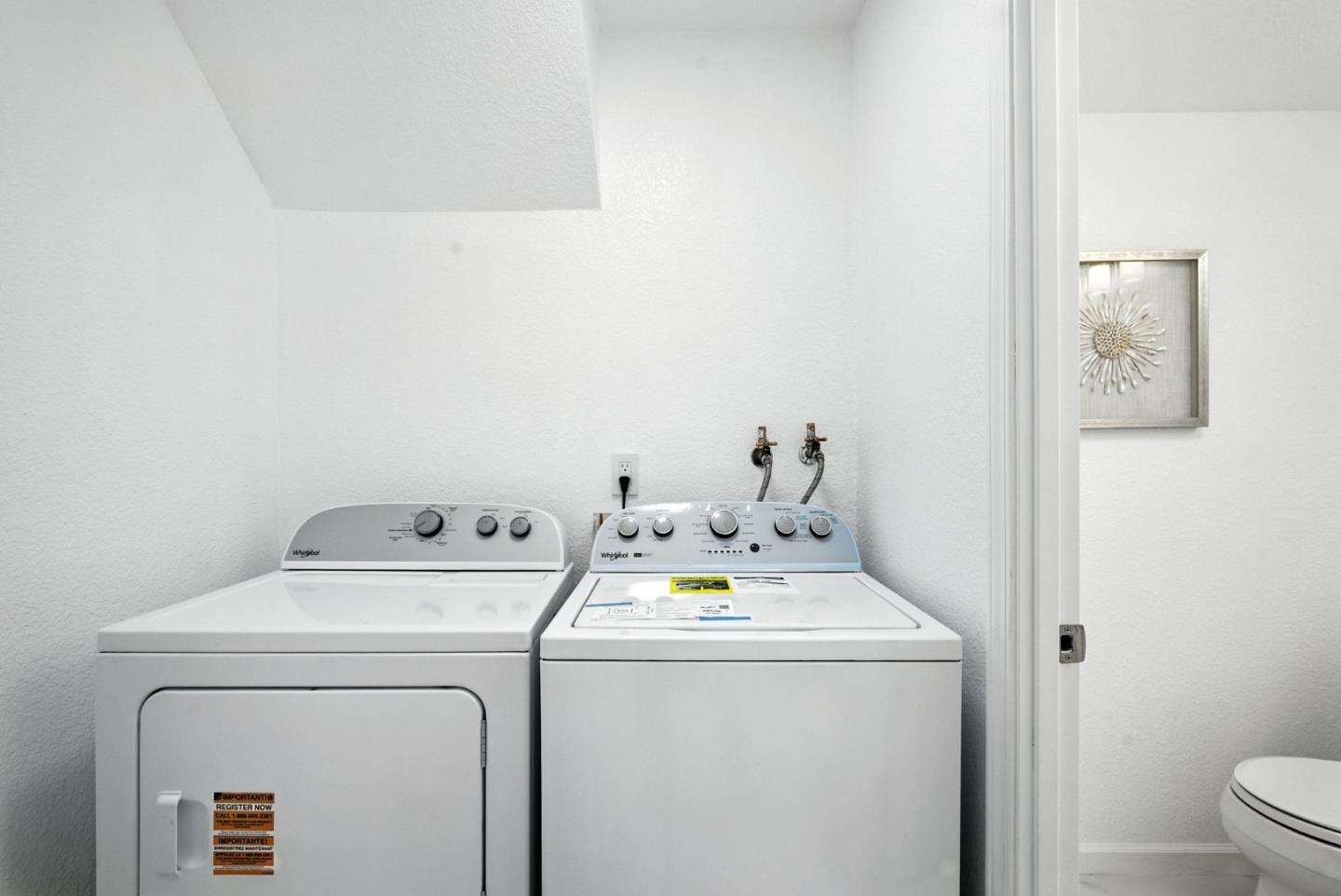 Detail Gallery Image 16 of 45 For 27726 Del Norte Ct, Hayward,  CA 94545 - 4 Beds | 2/1 Baths