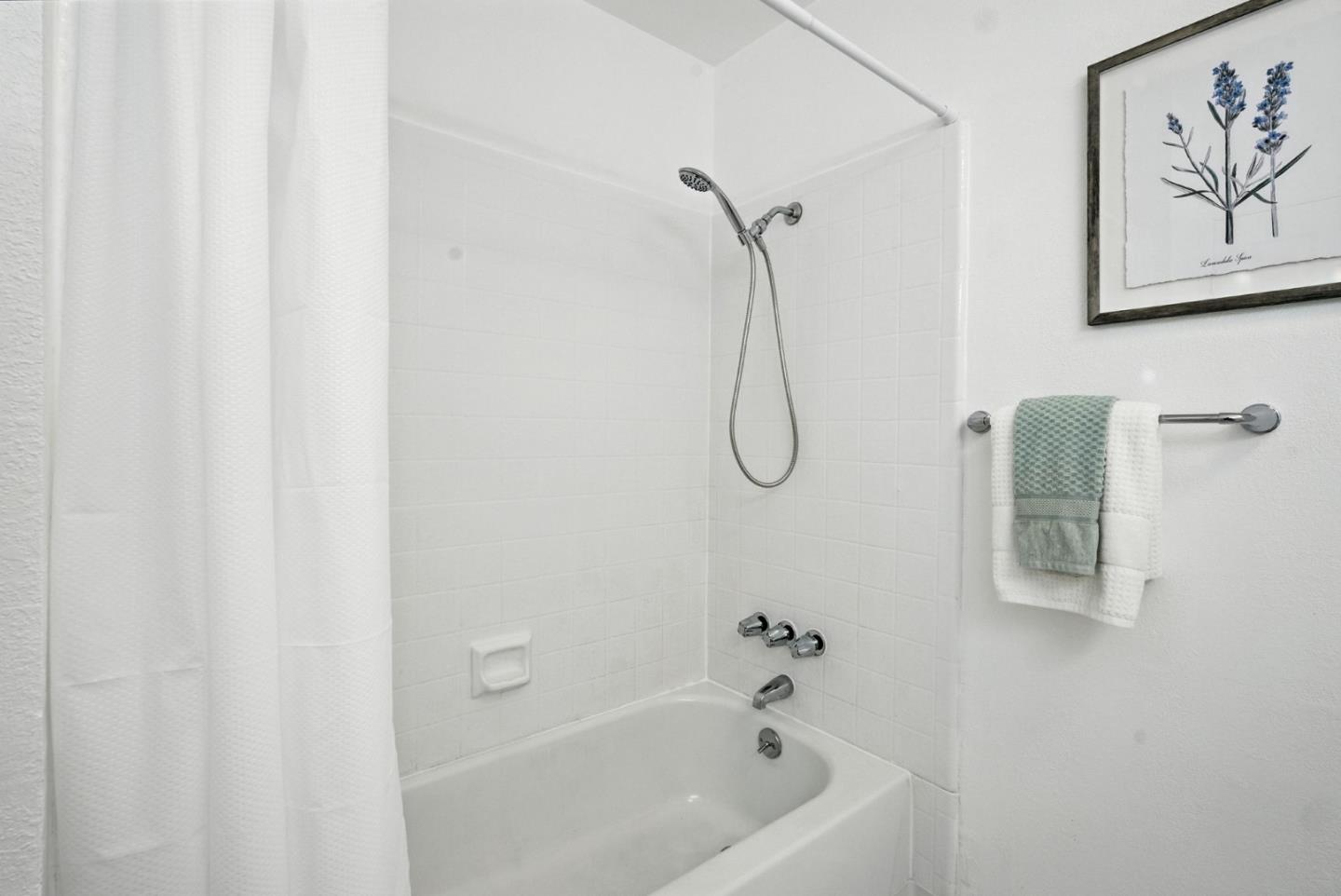 Detail Gallery Image 29 of 45 For 27726 Del Norte Ct, Hayward,  CA 94545 - 4 Beds | 2/1 Baths
