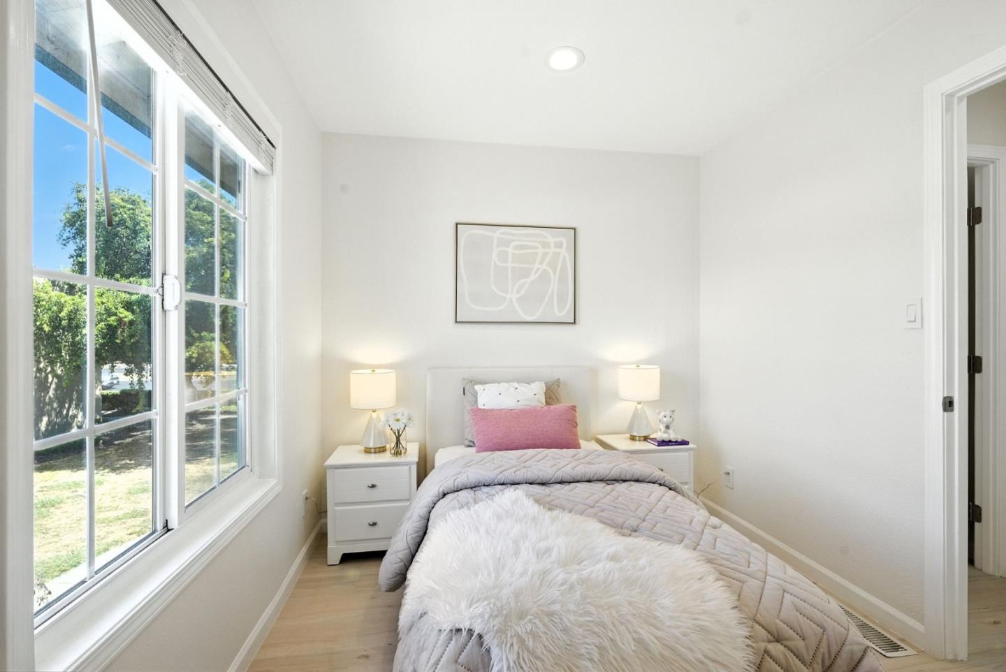 Detail Gallery Image 34 of 45 For 27726 Del Norte Ct, Hayward,  CA 94545 - 4 Beds | 2/1 Baths