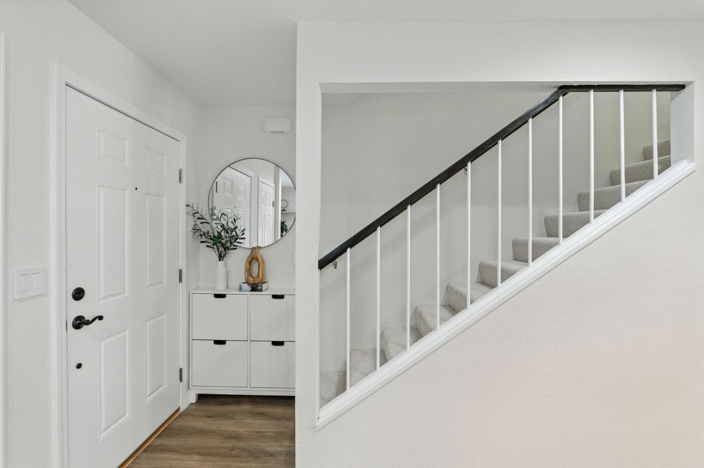 Detail Gallery Image 3 of 42 For 369 N Claremont St #3,  San Mateo,  CA 94401 - 2 Beds | 2 Baths