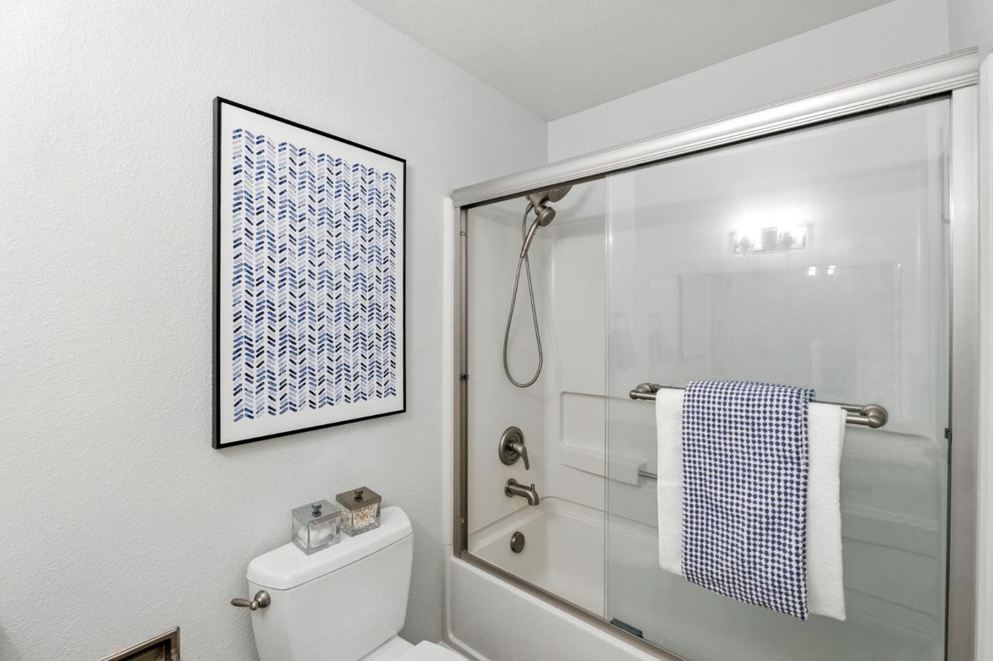 Detail Gallery Image 33 of 42 For 369 N Claremont St #3,  San Mateo,  CA 94401 - 2 Beds | 2 Baths
