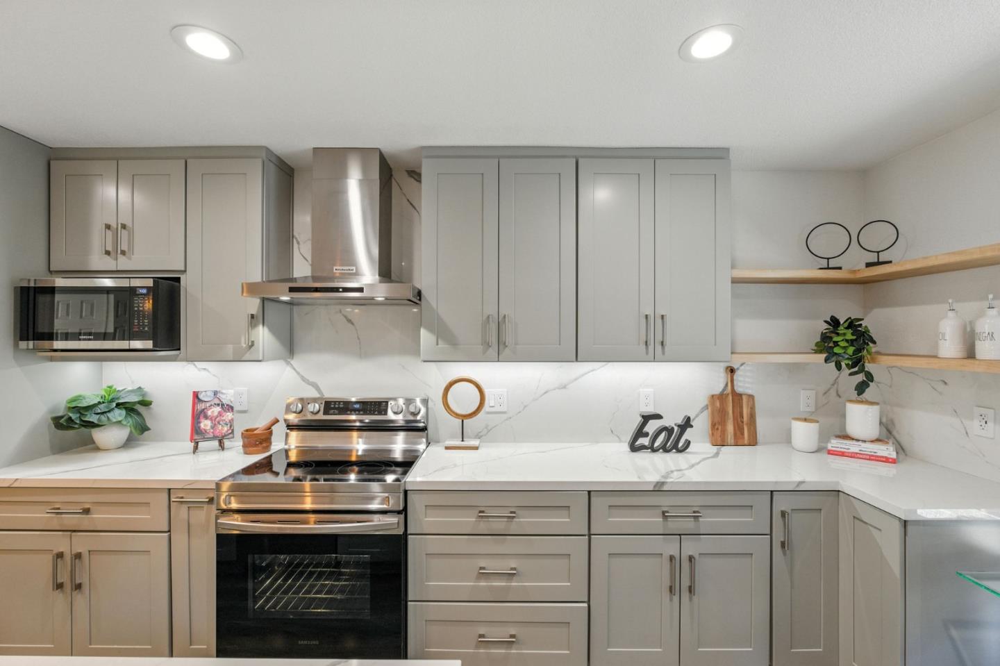 Detail Gallery Image 5 of 42 For 369 N Claremont St #3,  San Mateo,  CA 94401 - 2 Beds | 2 Baths