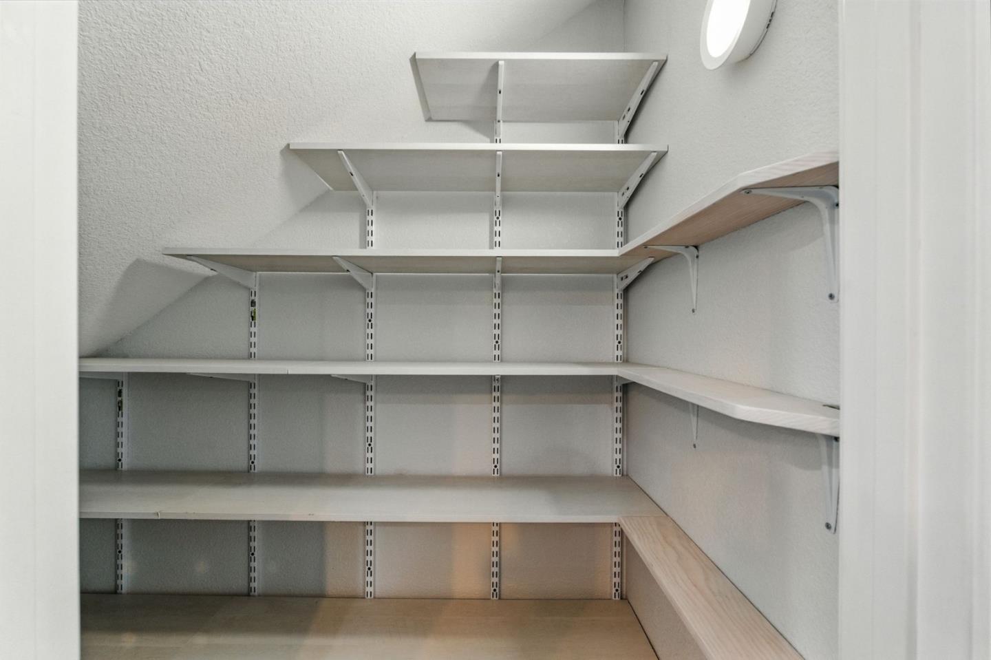 Detail Gallery Image 8 of 42 For 369 N Claremont St #3,  San Mateo,  CA 94401 - 2 Beds | 2 Baths