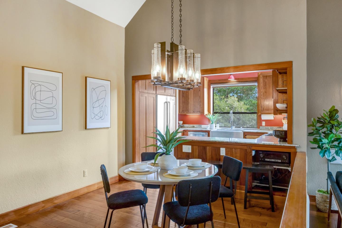 Detail Gallery Image 12 of 42 For 24520 Outlook Dr #24,  Carmel,  CA 93923 - 2 Beds | 2 Baths