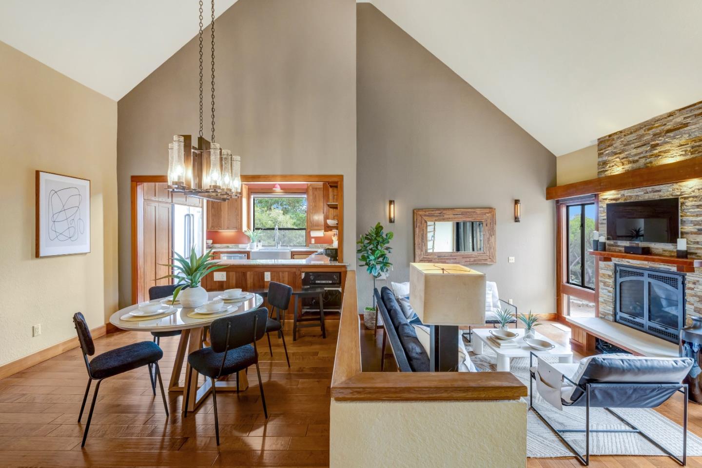 Detail Gallery Image 13 of 42 For 24520 Outlook Dr #24,  Carmel,  CA 93923 - 2 Beds | 2 Baths