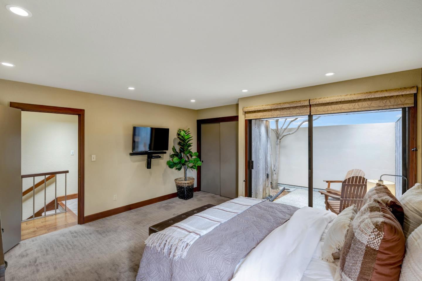Detail Gallery Image 18 of 42 For 24520 Outlook Dr #24,  Carmel,  CA 93923 - 2 Beds | 2 Baths