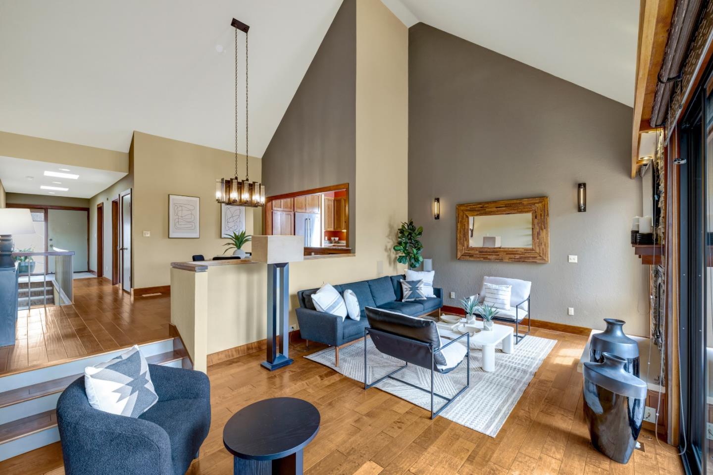 Detail Gallery Image 5 of 42 For 24520 Outlook Dr #24,  Carmel,  CA 93923 - 2 Beds | 2 Baths