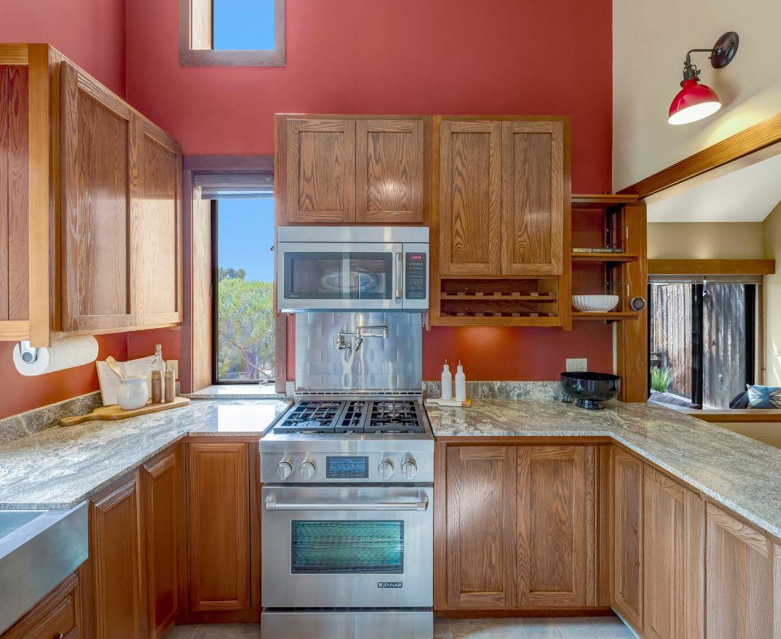 Detail Gallery Image 8 of 42 For 24520 Outlook Dr #24,  Carmel,  CA 93923 - 2 Beds | 2 Baths