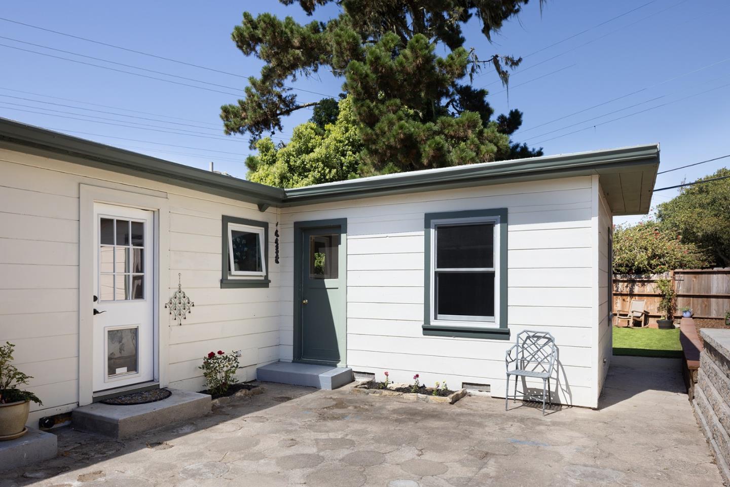 Detail Gallery Image 12 of 20 For 1001 David Ave, Pacific Grove,  CA 93950 - 2 Beds | 1 Baths
