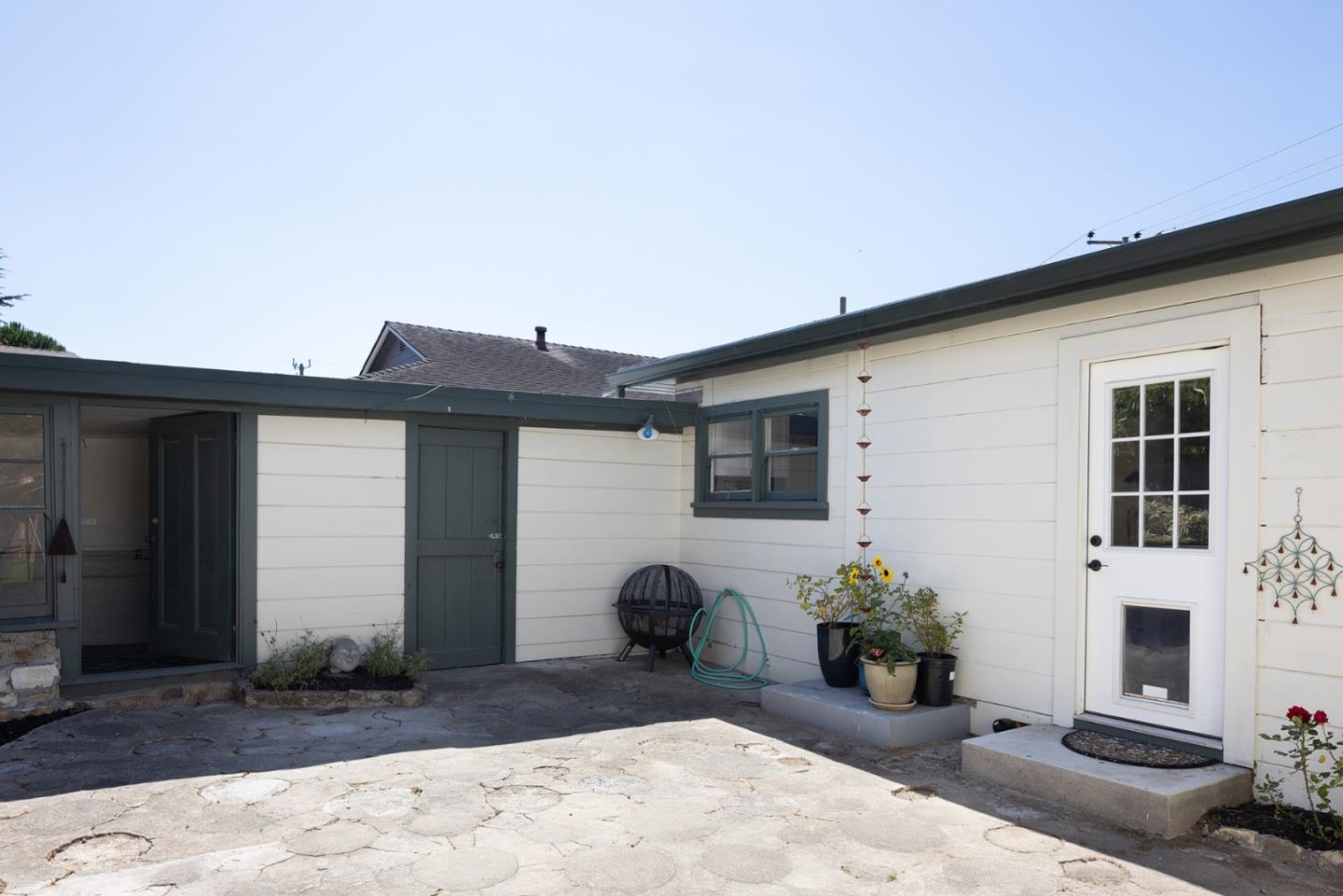 Detail Gallery Image 14 of 20 For 1001 David Ave, Pacific Grove,  CA 93950 - 2 Beds | 1 Baths
