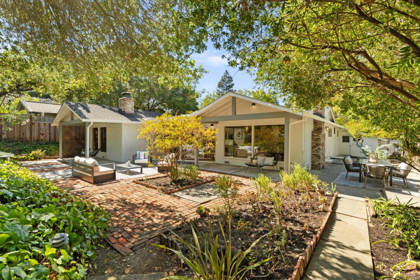 Detail Gallery Image 31 of 32 For 2605 Graceland Ave, San Carlos,  CA 94070 - 3 Beds | 2 Baths