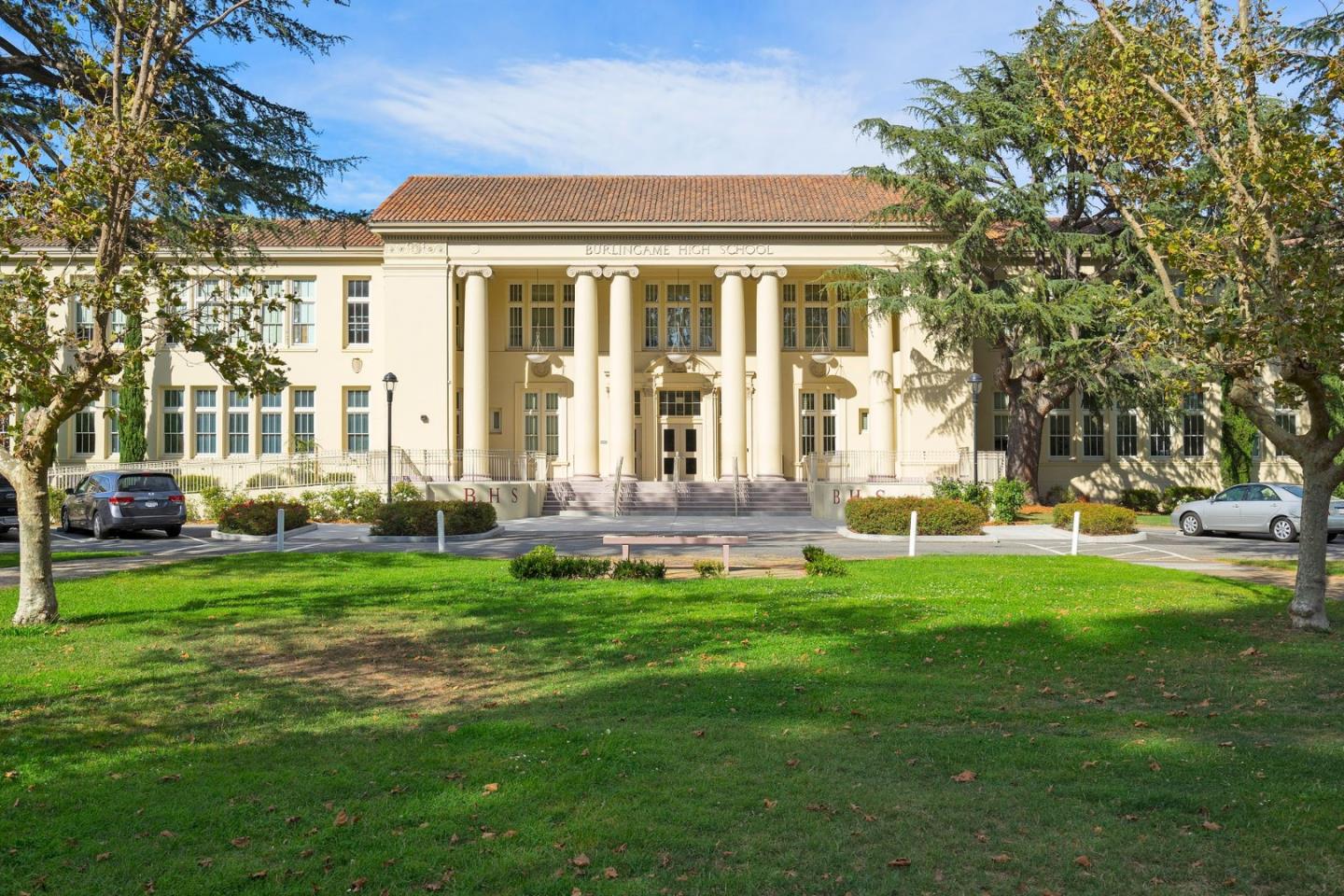 Detail Gallery Image 23 of 24 For 1100 Grove Ave, Burlingame,  CA 94010 - 2 Beds | 1 Baths