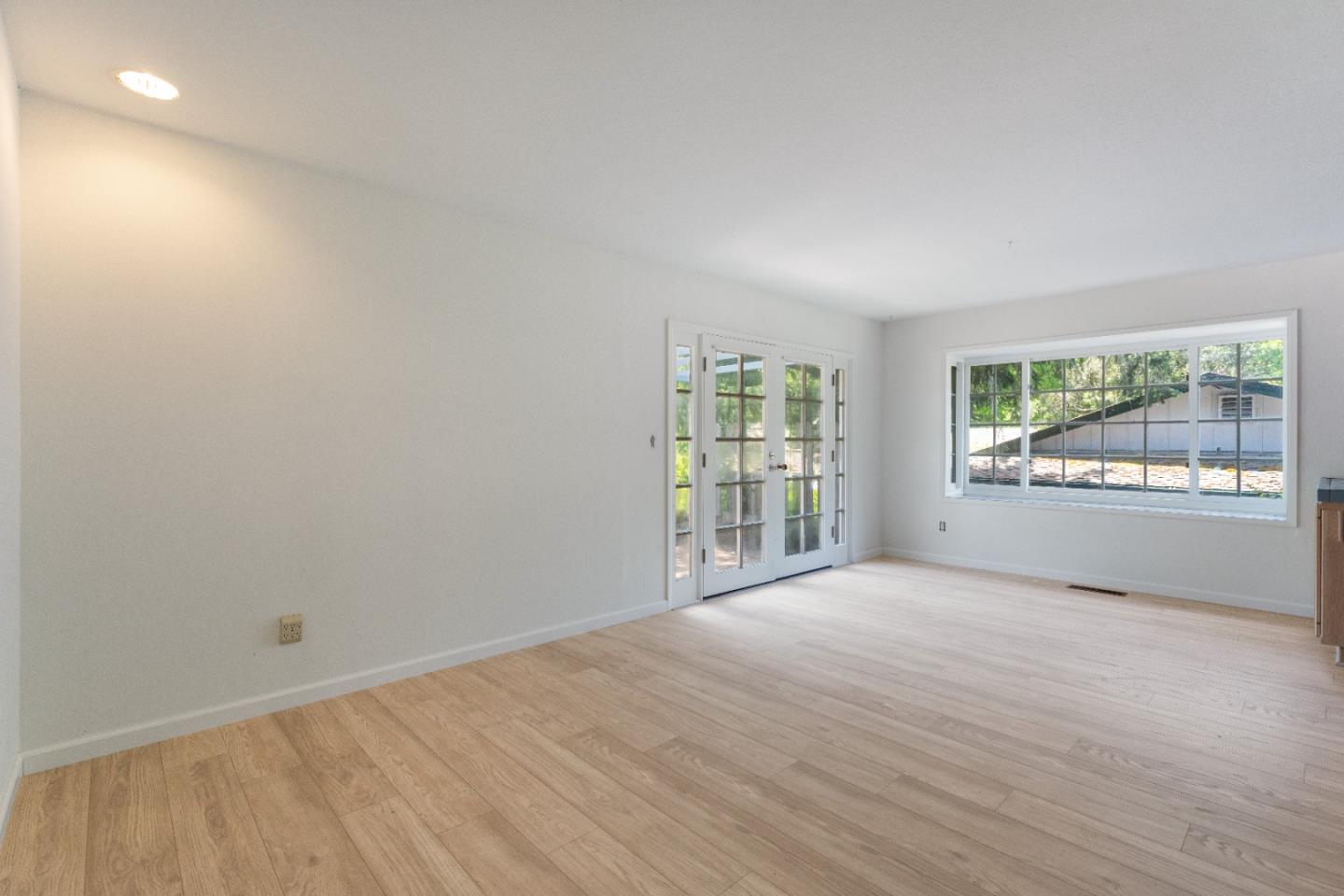 Detail Gallery Image 20 of 32 For 155 Stanford Dr, Ben Lomond,  CA 95005 - 5 Beds | 3 Baths