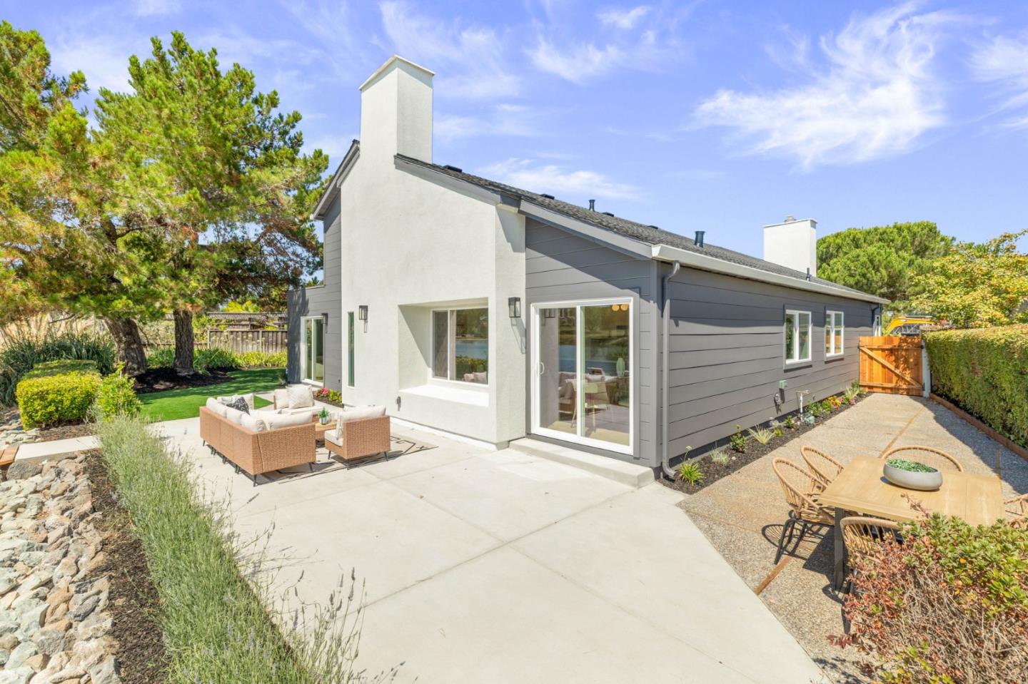Detail Gallery Image 31 of 42 For 559 Marlin Ct, Redwood City,  CA 94065 - 4 Beds | 2 Baths