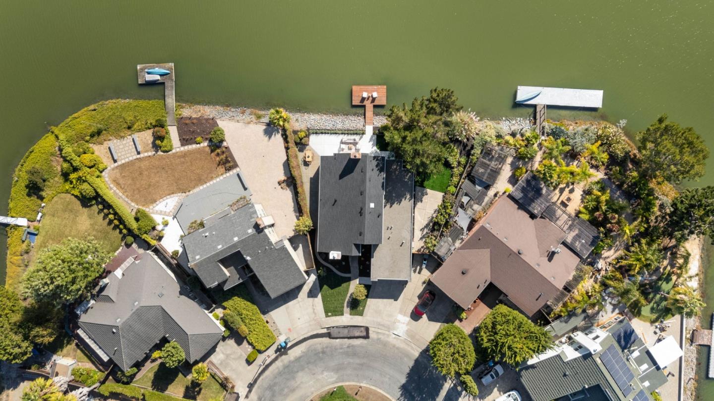 Detail Gallery Image 36 of 42 For 559 Marlin Ct, Redwood City,  CA 94065 - 4 Beds | 2 Baths