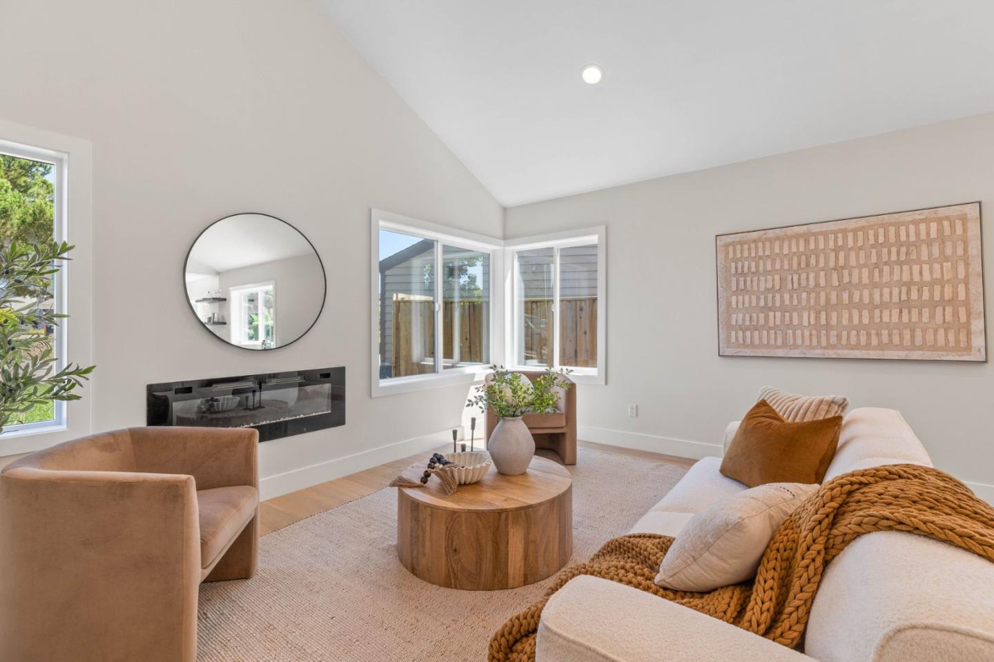 Detail Gallery Image 7 of 42 For 559 Marlin Ct, Redwood City,  CA 94065 - 4 Beds | 2 Baths