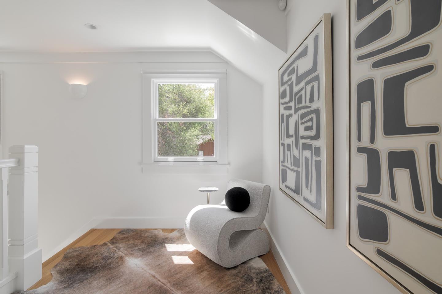Detail Gallery Image 10 of 26 For 1119 Hopkins Ave, Palo Alto,  CA 94301 - 5 Beds | 3/1 Baths