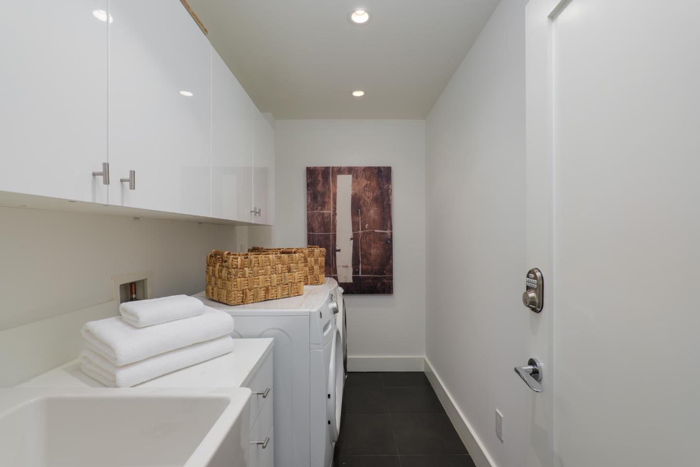 Detail Gallery Image 24 of 26 For 1119 Hopkins Ave, Palo Alto,  CA 94301 - 5 Beds | 3/1 Baths