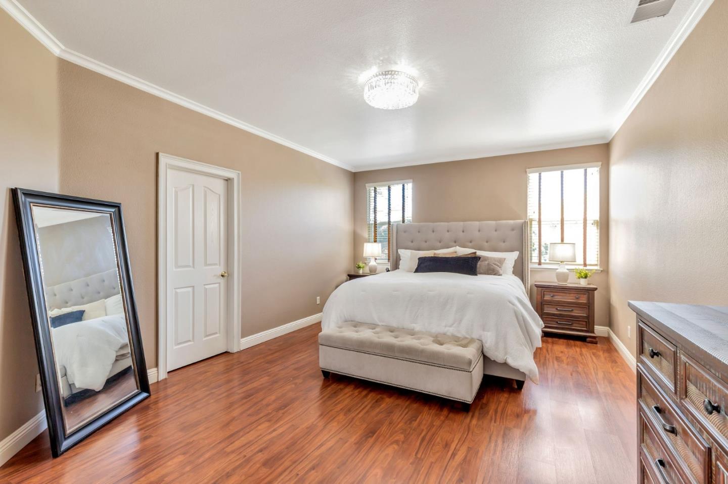Detail Gallery Image 33 of 54 For 650 Talbot Dr, Hollister,  CA 95023 - 5 Beds | 3 Baths
