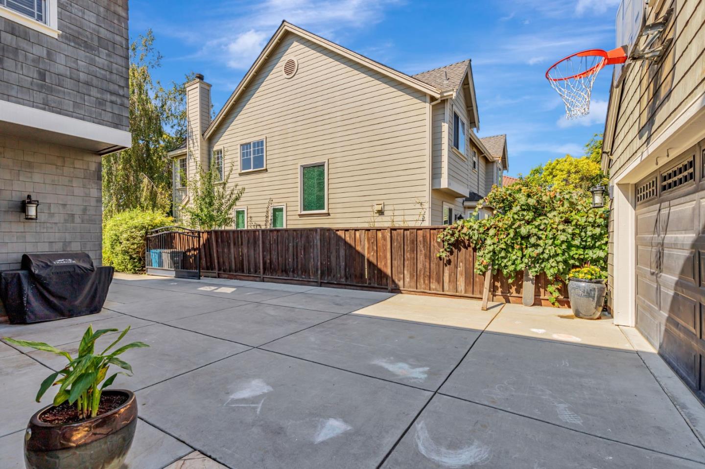Detail Gallery Image 53 of 54 For 650 Talbot Dr, Hollister,  CA 95023 - 5 Beds | 3 Baths