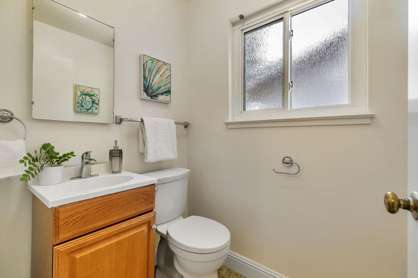 Detail Gallery Image 35 of 48 For 1593 Chambers Dr, San Jose,  CA 95118 - 4 Beds | 2/1 Baths