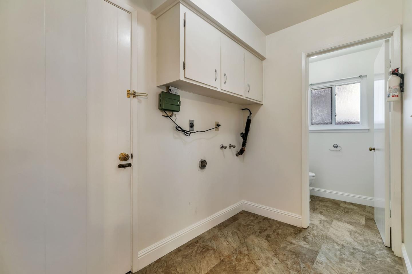 Detail Gallery Image 37 of 48 For 1593 Chambers Dr, San Jose,  CA 95118 - 4 Beds | 2/1 Baths
