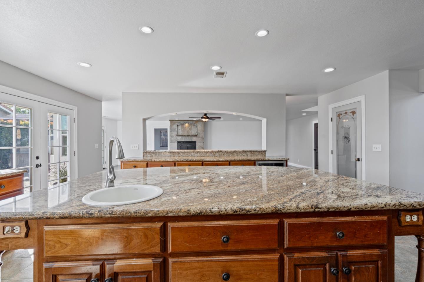 Detail Gallery Image 26 of 66 For 961 Alder St, Hollister,  CA 95023 - 5 Beds | 3 Baths