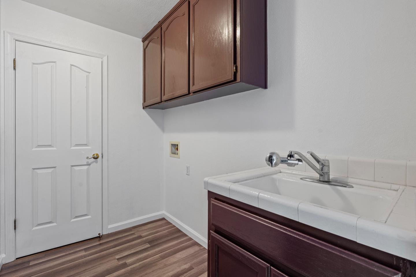 Detail Gallery Image 34 of 66 For 961 Alder St, Hollister,  CA 95023 - 5 Beds | 3 Baths