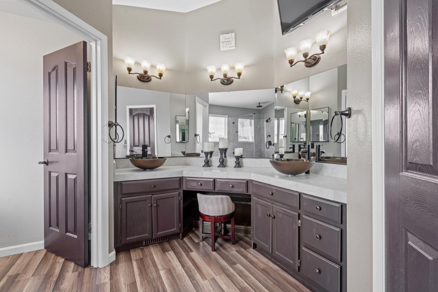 Detail Gallery Image 43 of 66 For 961 Alder St, Hollister,  CA 95023 - 5 Beds | 3 Baths