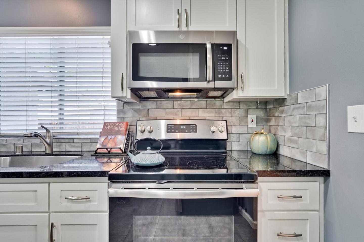 Detail Gallery Image 10 of 37 For 1756 Valhalla Ct, San Jose,  CA 95132 - 3 Beds | 2 Baths