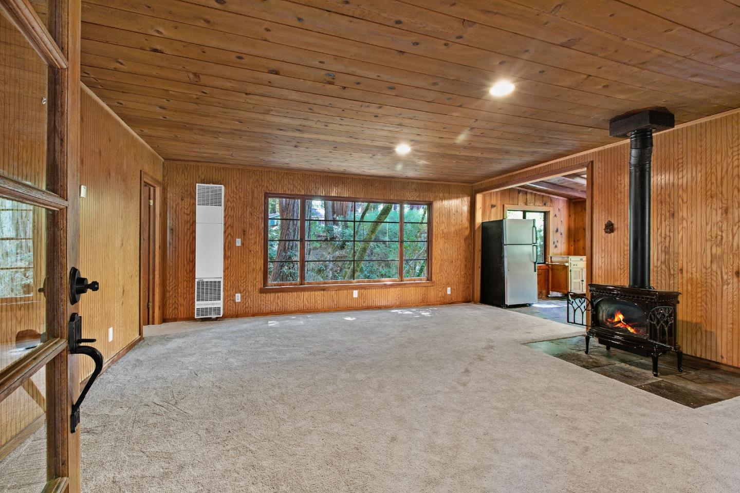 Detail Gallery Image 3 of 17 For 173 N Sequoia Rd, Boulder Creek,  CA 95006 - 2 Beds | 1 Baths