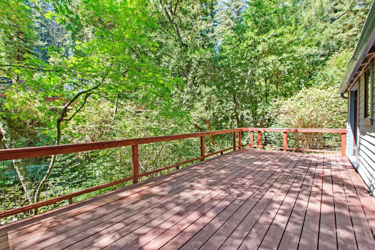 Detail Gallery Image 7 of 17 For 173 N Sequoia Rd, Boulder Creek,  CA 95006 - 2 Beds | 1 Baths