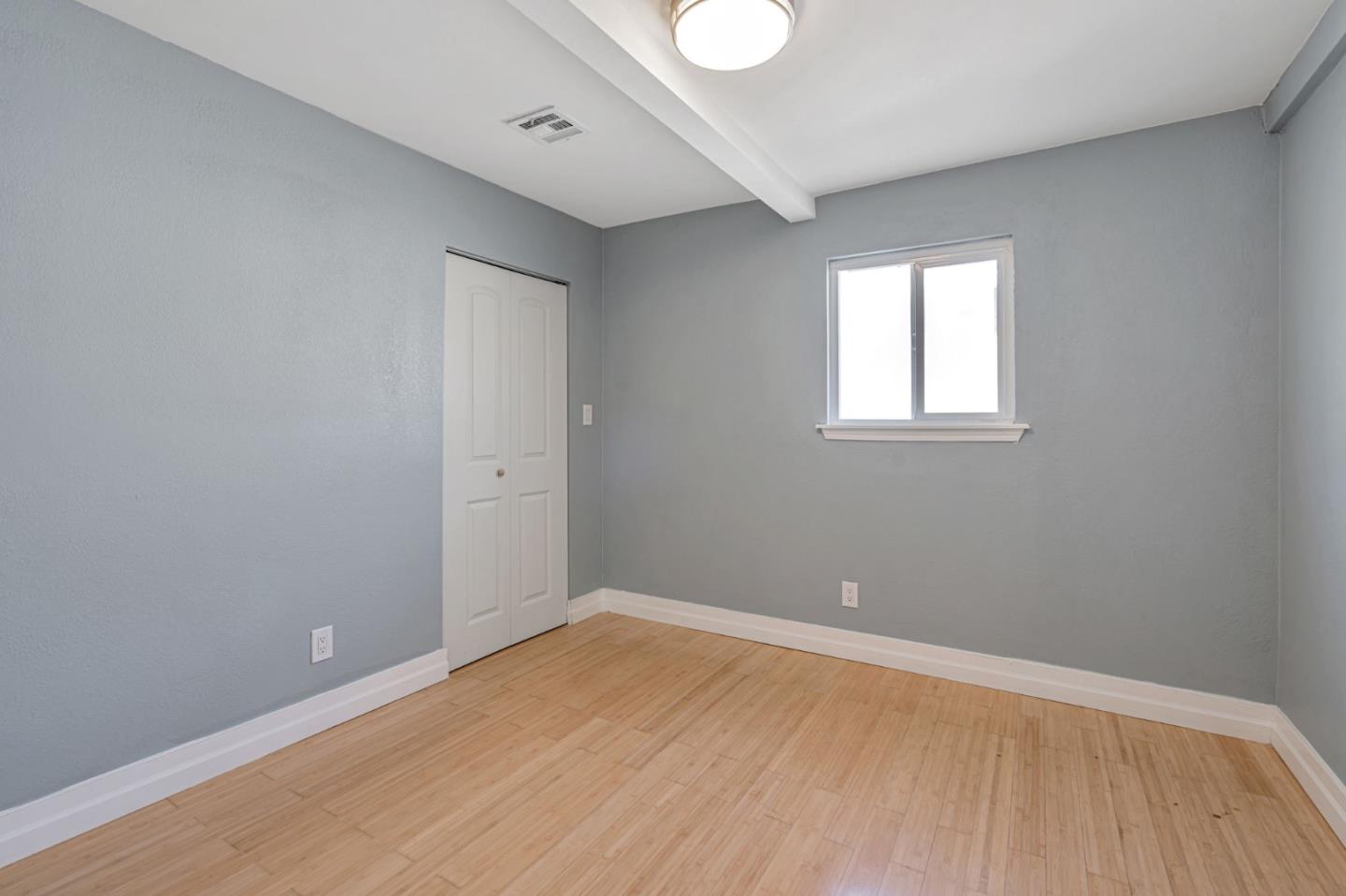 Detail Gallery Image 23 of 48 For 1521 80th Ave, Oakland,  CA 94621 - 4 Beds | 2 Baths