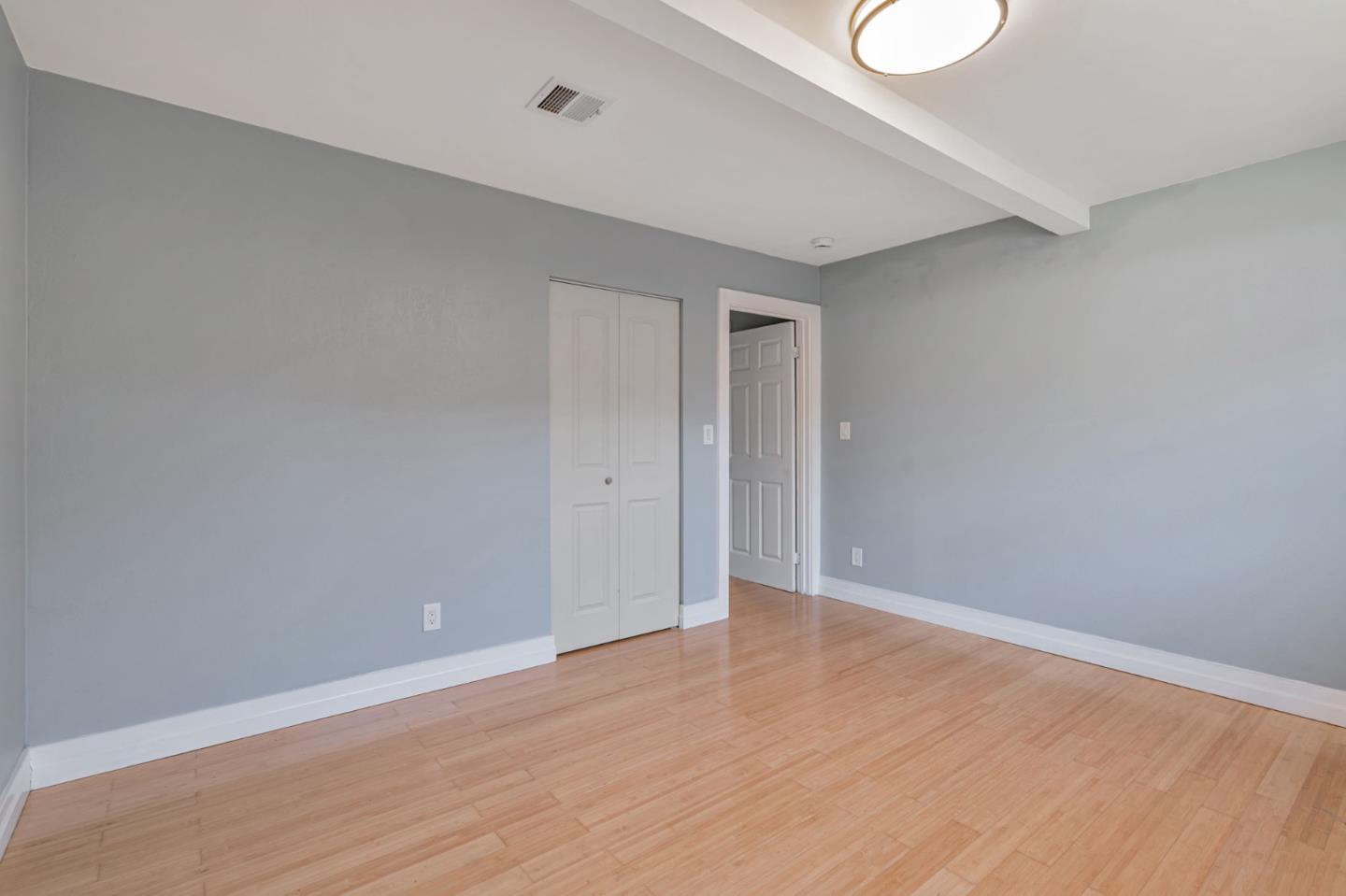 Detail Gallery Image 26 of 48 For 1521 80th Ave, Oakland,  CA 94621 - 4 Beds | 2 Baths