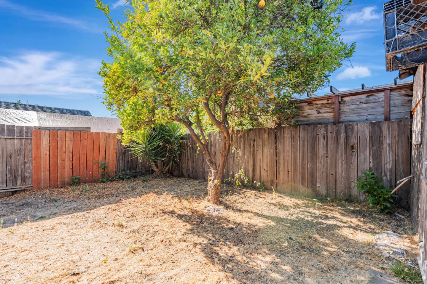 Detail Gallery Image 33 of 48 For 1521 80th Ave, Oakland,  CA 94621 - 4 Beds | 2 Baths