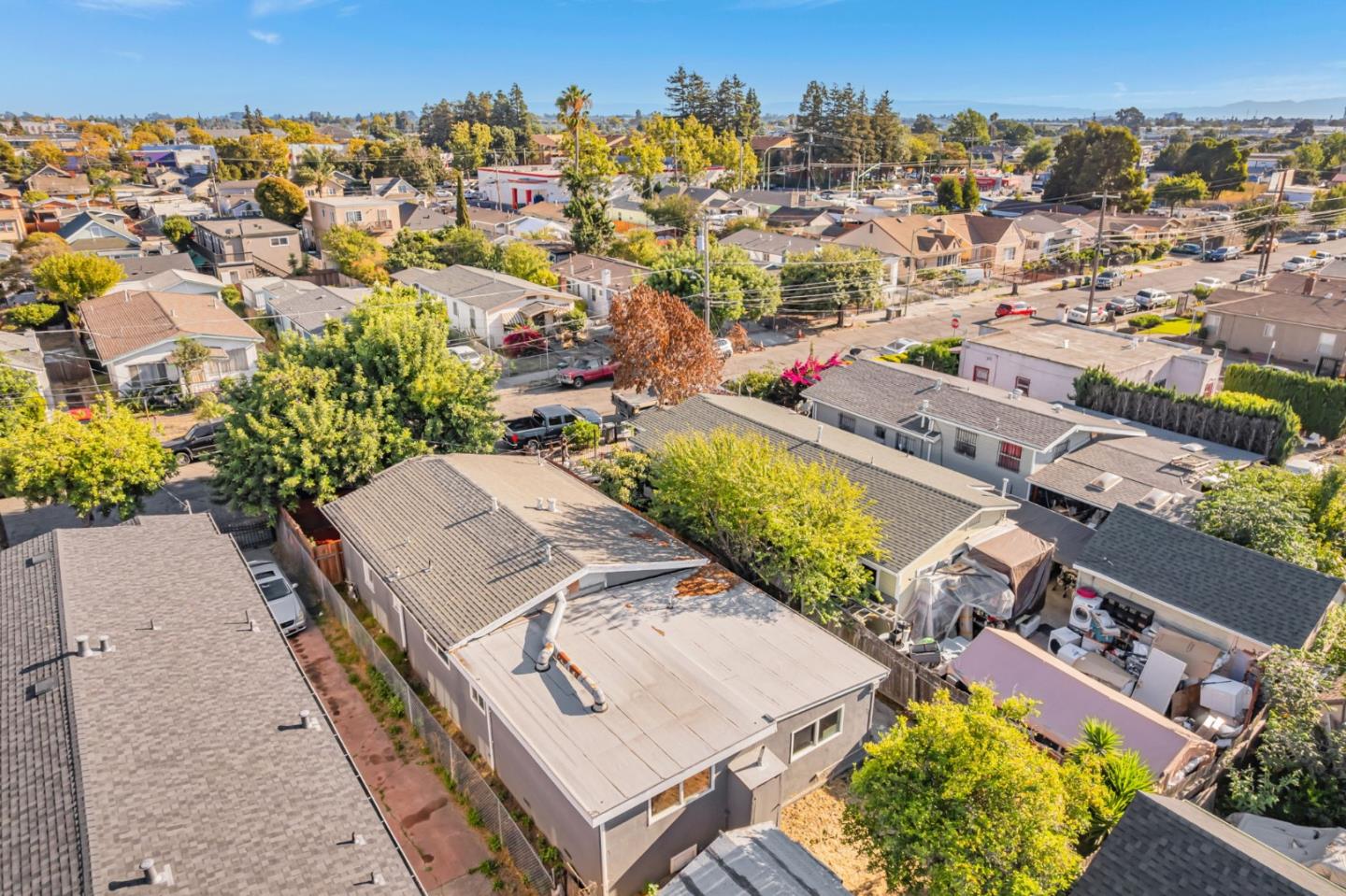 Detail Gallery Image 39 of 48 For 1521 80th Ave, Oakland,  CA 94621 - 4 Beds | 2 Baths