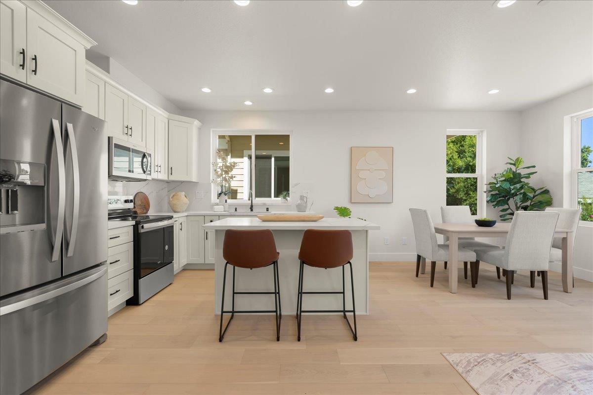 Detail Gallery Image 10 of 30 For 188 W Rincon Ave, Campbell,  CA 95008 - 4 Beds | 4 Baths