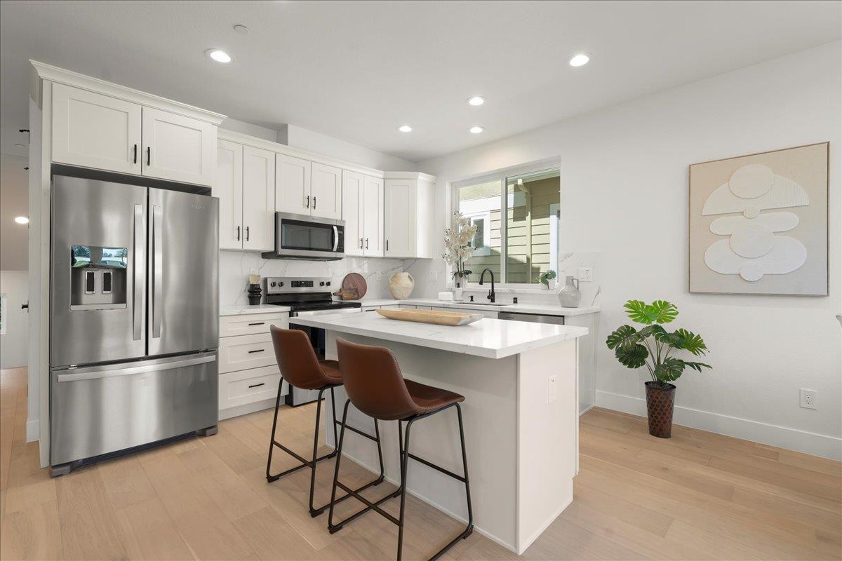 Detail Gallery Image 16 of 30 For 188 W Rincon Ave, Campbell,  CA 95008 - 4 Beds | 4 Baths