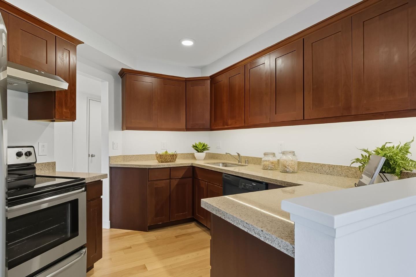 Detail Gallery Image 12 of 45 For 103 Peter Coutts Cir, Stanford,  CA 94305 - 2 Beds | 2 Baths