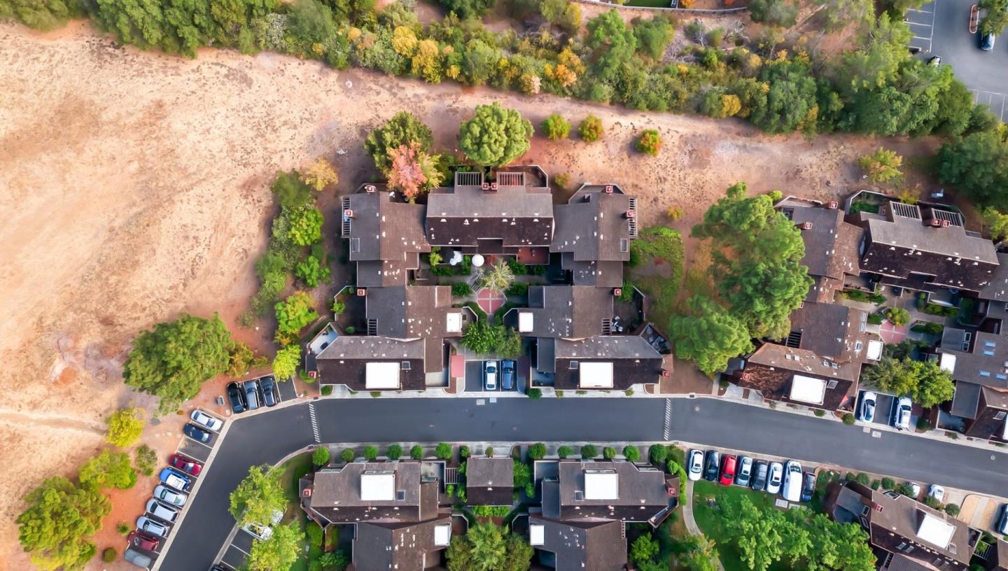 Detail Gallery Image 39 of 45 For 103 Peter Coutts Cir, Stanford,  CA 94305 - 2 Beds | 2 Baths