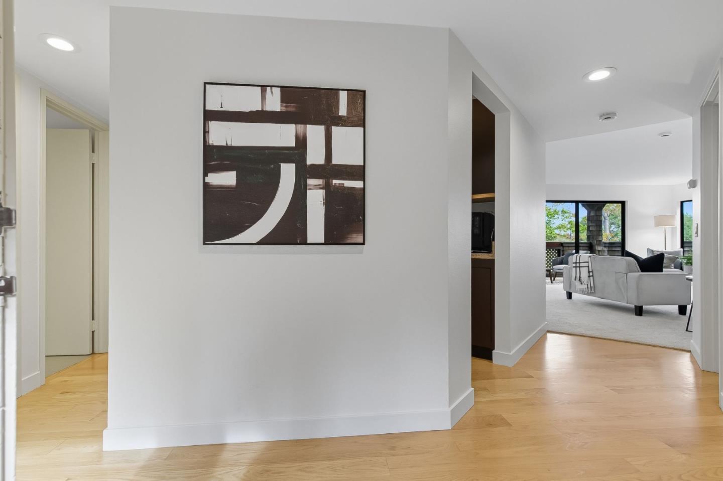 Detail Gallery Image 5 of 45 For 103 Peter Coutts Cir, Stanford,  CA 94305 - 2 Beds | 2 Baths