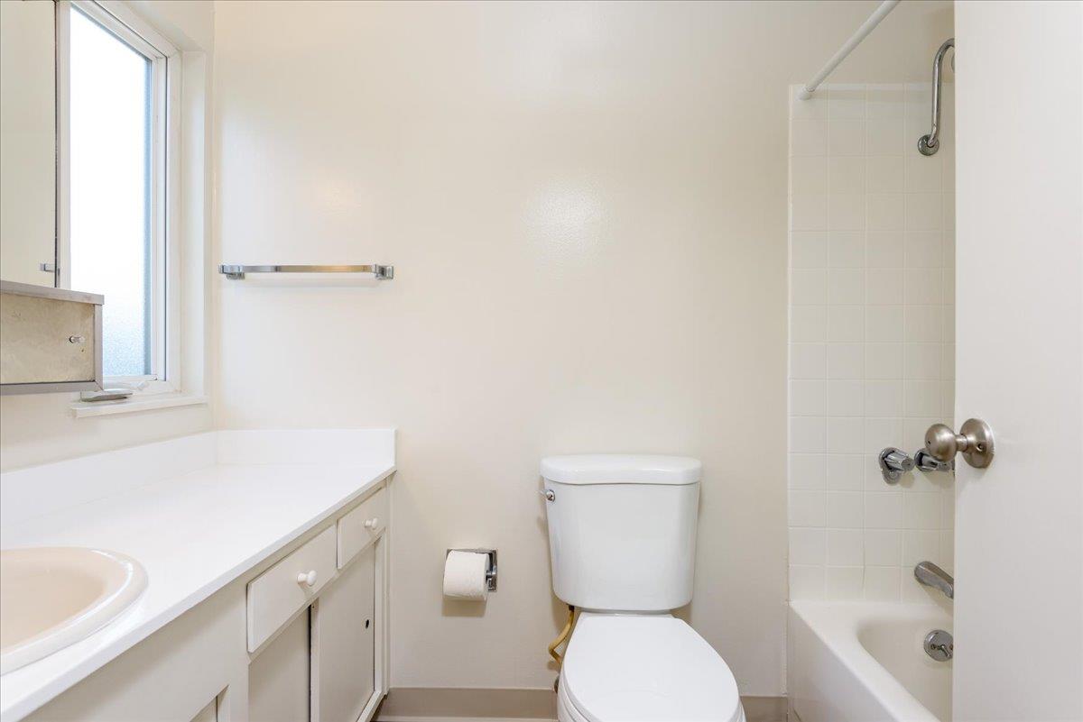 Detail Gallery Image 10 of 24 For 928 Peninsula Ave #303,  San Mateo,  CA 94401 - 0 Beds | 1 Baths