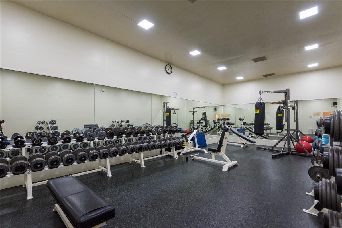 Detail Gallery Image 21 of 24 For 928 Peninsula Ave #303,  San Mateo,  CA 94401 - 0 Beds | 1 Baths