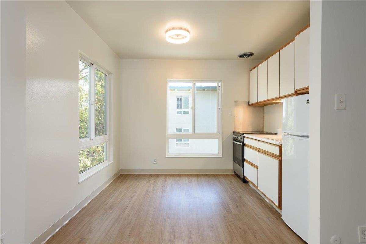 Detail Gallery Image 4 of 24 For 928 Peninsula Ave #303,  San Mateo,  CA 94401 - 0 Beds | 1 Baths