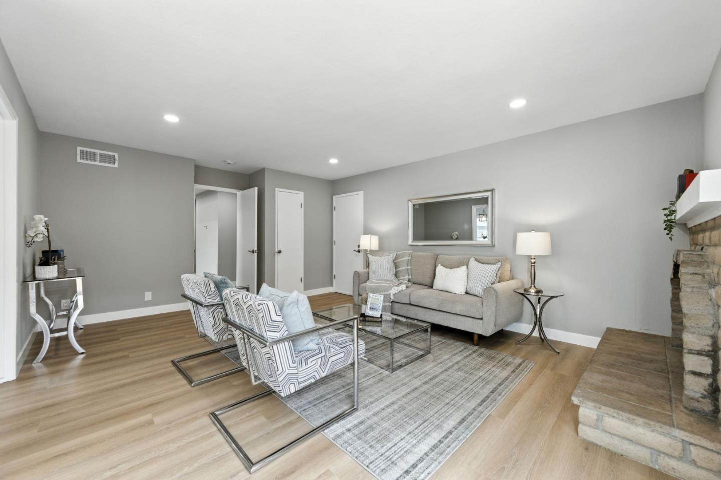 Detail Gallery Image 14 of 36 For 387 Menhaden Ct, Foster City,  CA 94404 - 3 Beds | 2 Baths