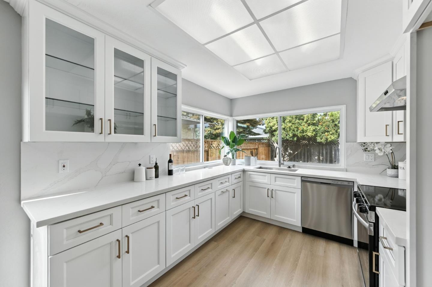 Detail Gallery Image 18 of 36 For 387 Menhaden Ct, Foster City,  CA 94404 - 3 Beds | 2 Baths
